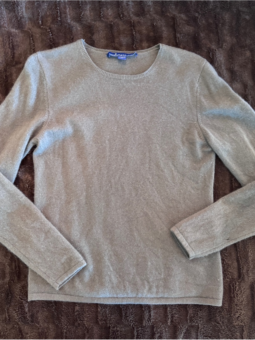 Women’s Cashmere Crewneck Sweater - Olive Green Size M